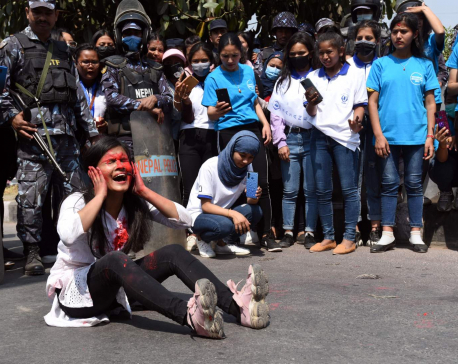 Students close to Oli-led faction observe International Women's Day in capital (with photos)